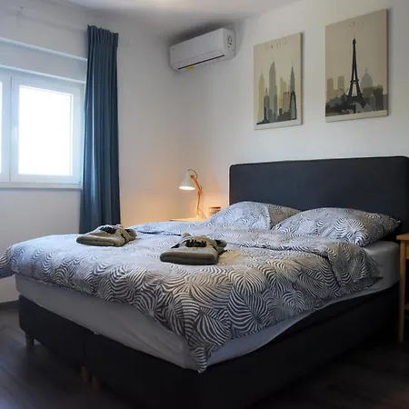Sunset View Apartment *